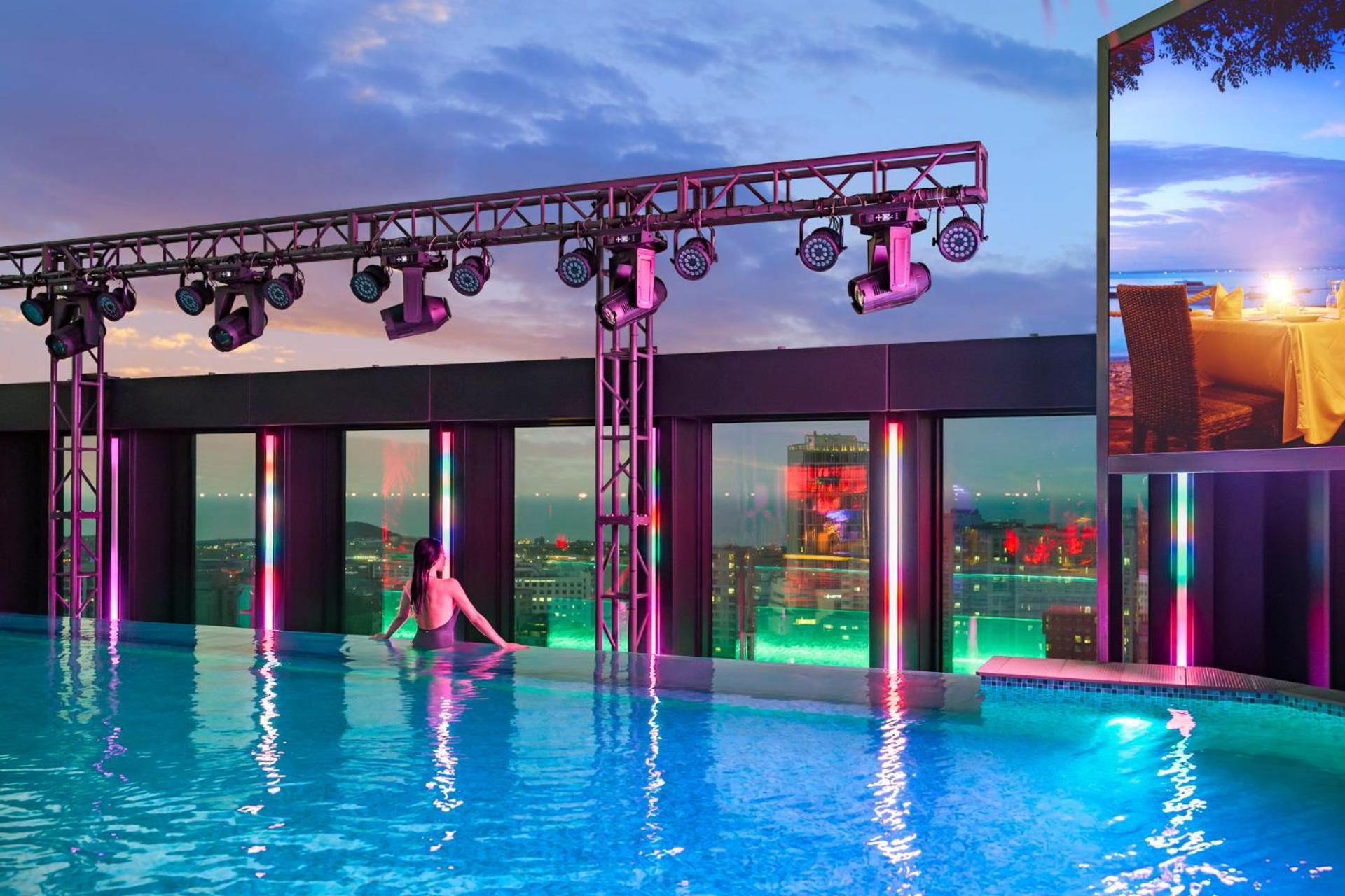 Bolton Hotel 4*